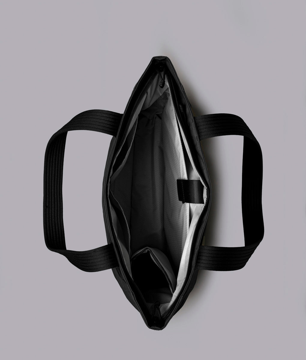 Flight Tote (L)