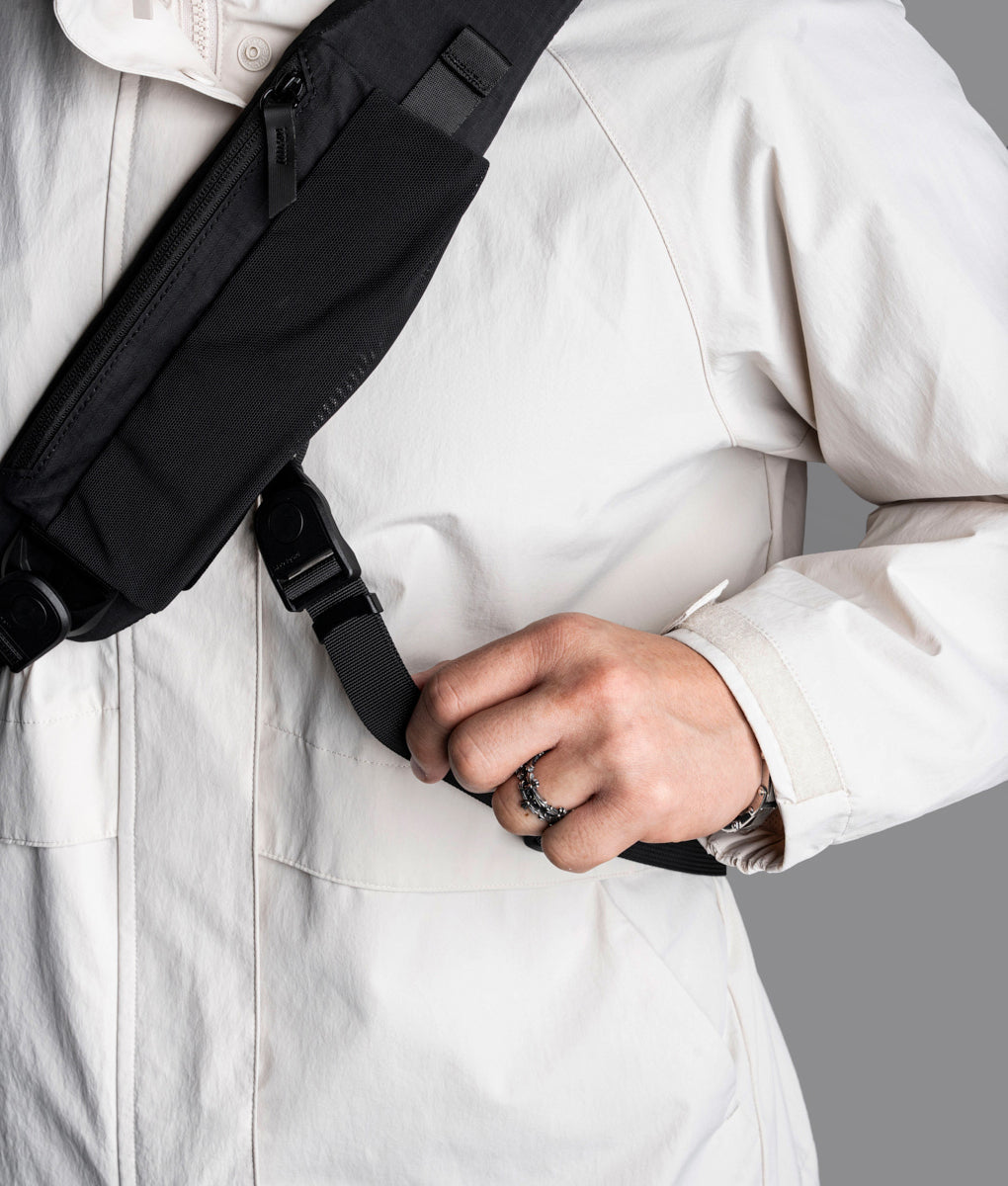 Metro Crossbody – Left Shoulder