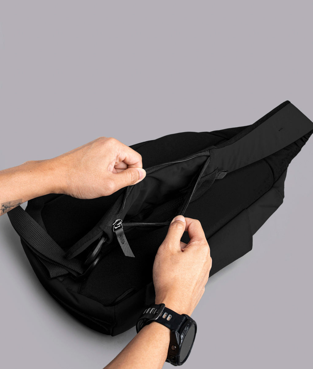 Metro Crossbody – Left Shoulder